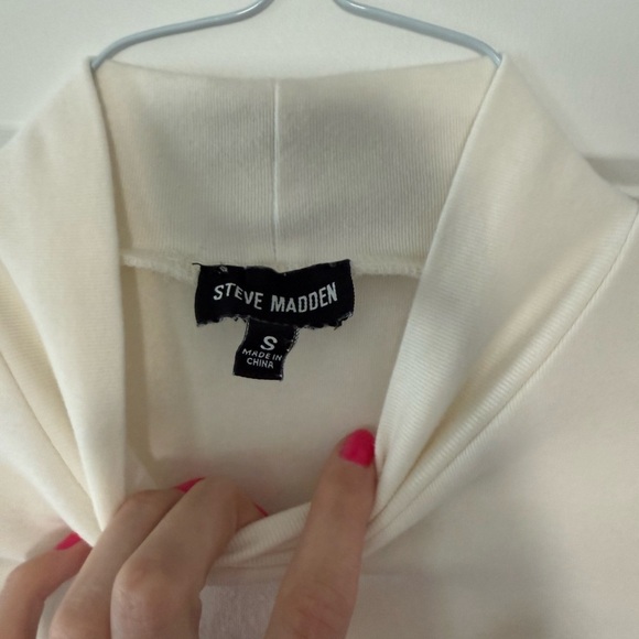 Steve Madden Mock Neck Bodysuit Ivory - Picture 3 of 4